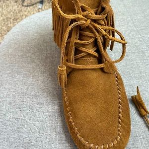 Minnetonka ankle length moccasins
